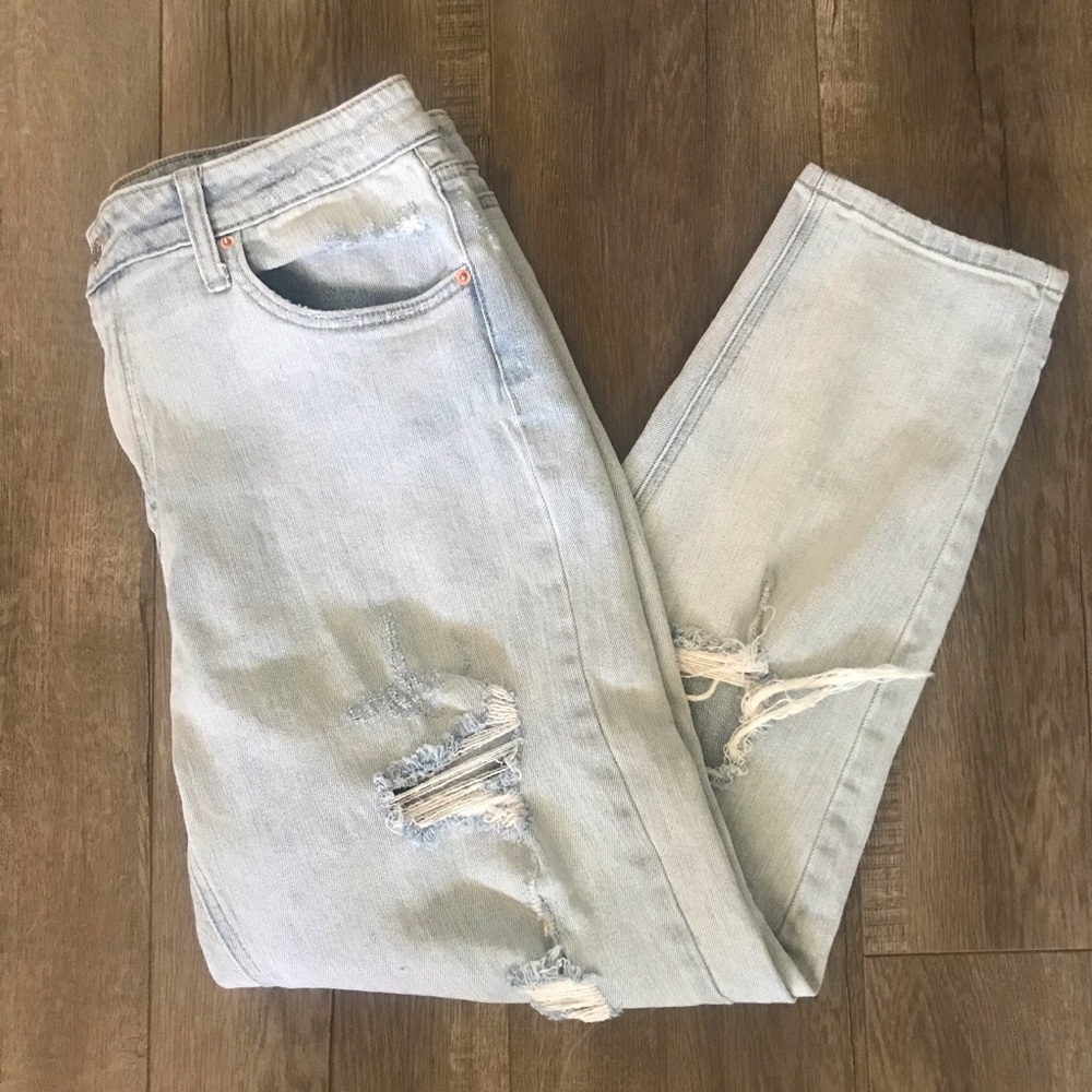 Wild Fable distressed “mom” jeans Size 12